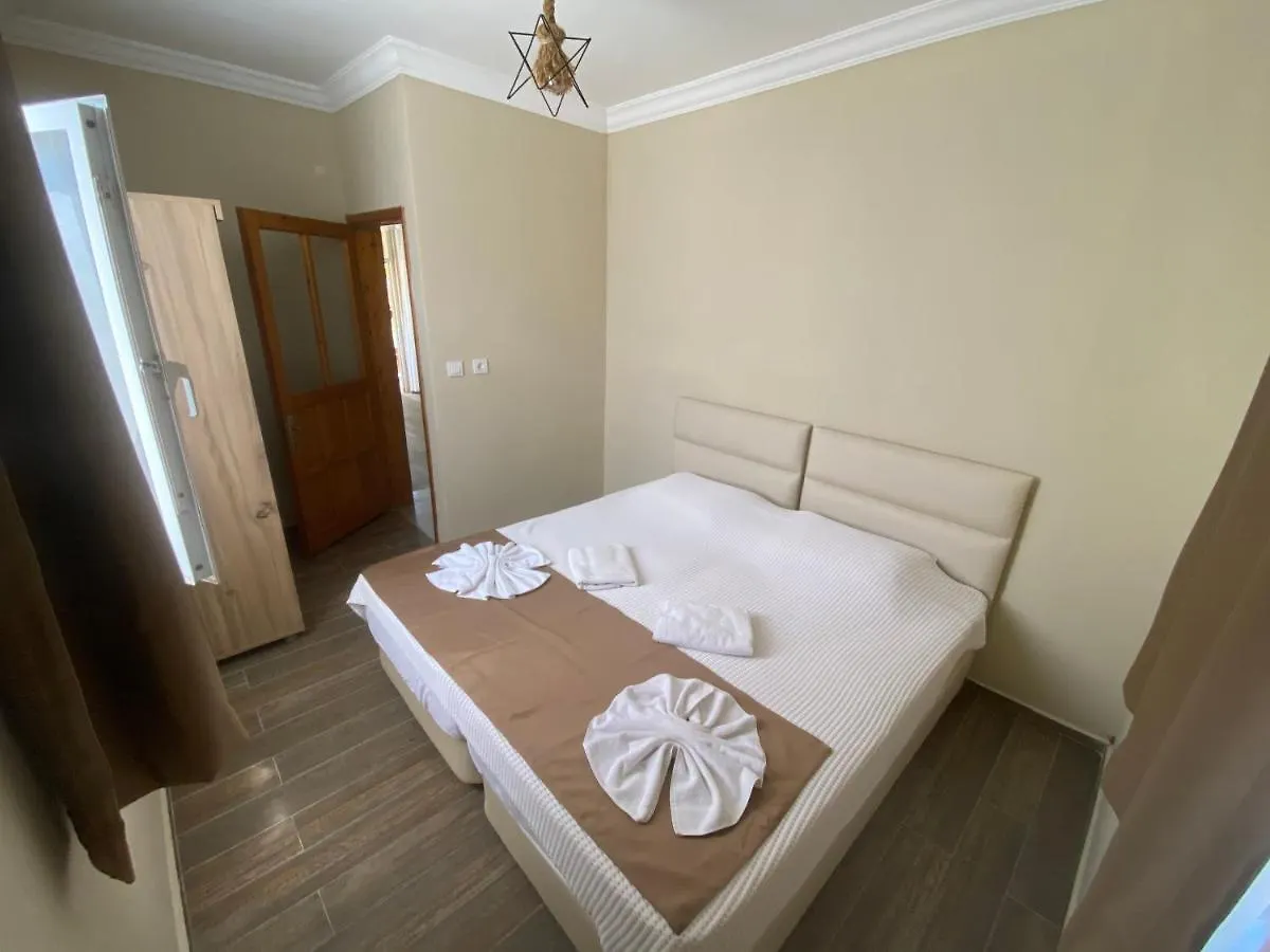 Mavi Yengec Bungalows And Hotel Orhaniye