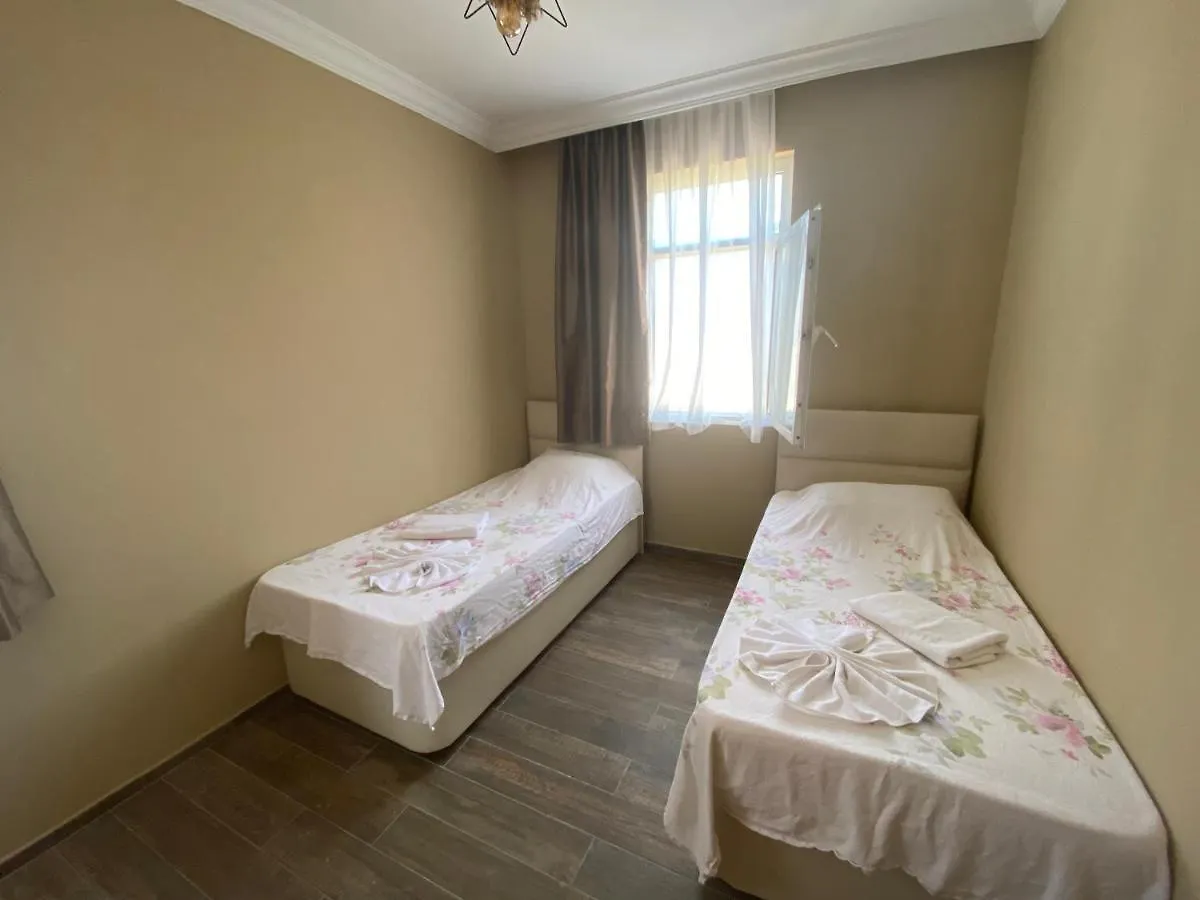 Mavi Yengec Bungalows And Hotel Orhaniye  Turkey